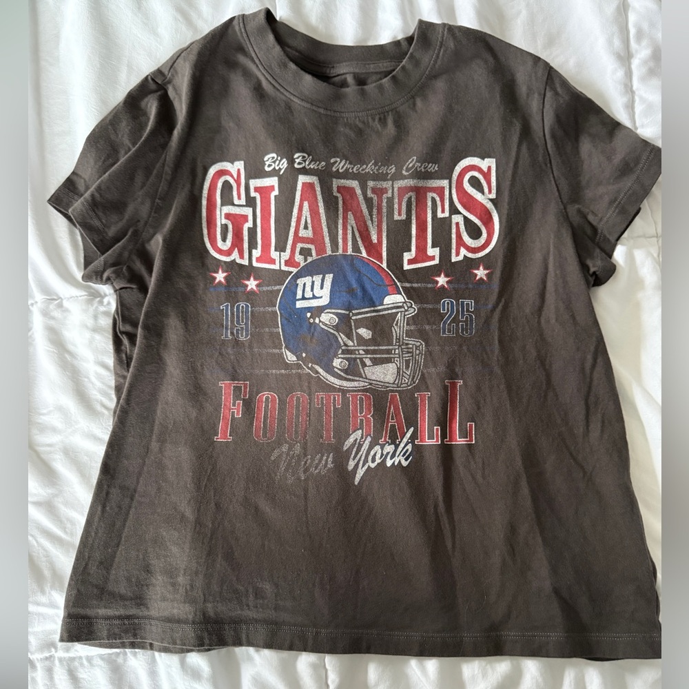 American Eagle Outfitters NFL New York Giants Graphic Tshirt